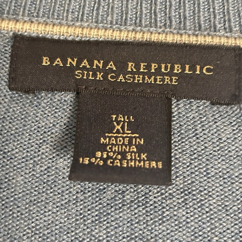 Banana Republic V-Neck Sweater Mens Tall XL Blue Silk Cashmere Pullover Luxury - Picture 3 of 9